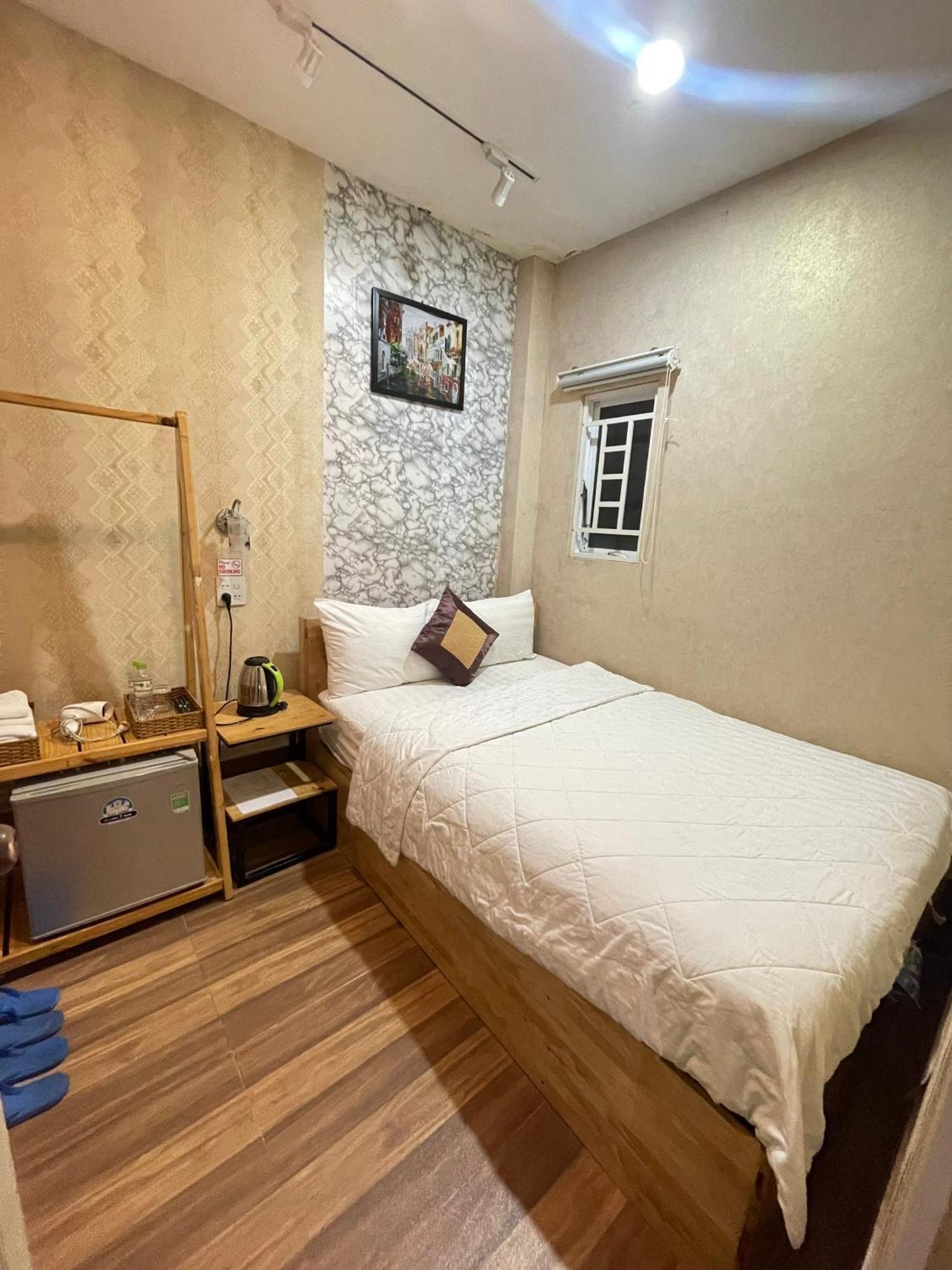 Winny Hotel Ninh Kieu Quay Can Tho Exterior photo